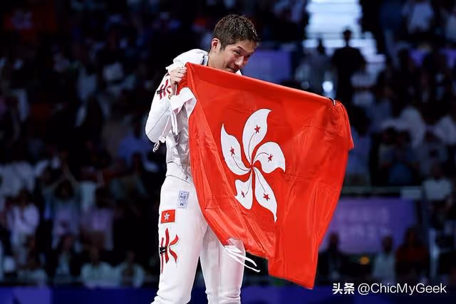 「劍神」張家朗巴黎奧運成功衛冕,成中國香港第一人!