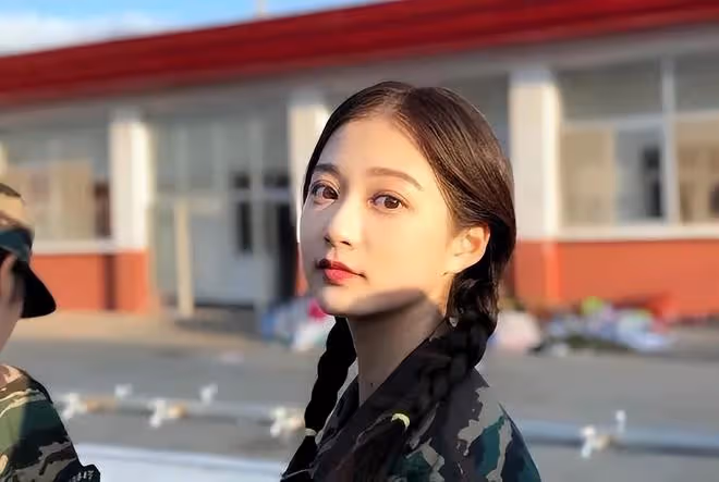 縣城小妹主持人大賽三場第一,被稱董卿接班人,結局出人意料