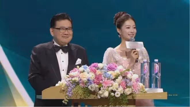 縣城小妹主持人大賽三場第一,被稱董卿接班人,結局出人意料