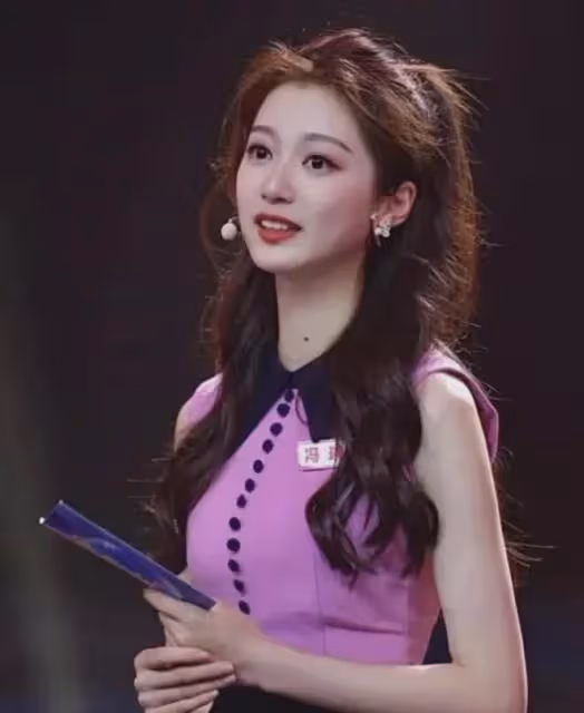 縣城小妹主持人大賽三場第一,被稱董卿接班人,結局出人意料