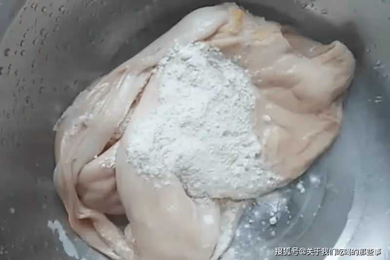 洗豬肚,加鹽就錯了!記住加「2樣」,豬肚不腥不臊特乾淨