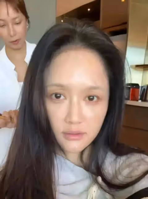 陳喬恩素顏照曝光,46歲真實狀態顯蒼老,網友直言很真實