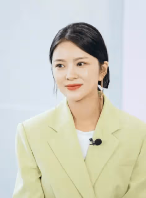 杜淳妻子王燦確診腸易激綜合症,體重曝光不足80斤,背後的故事令人心疼!