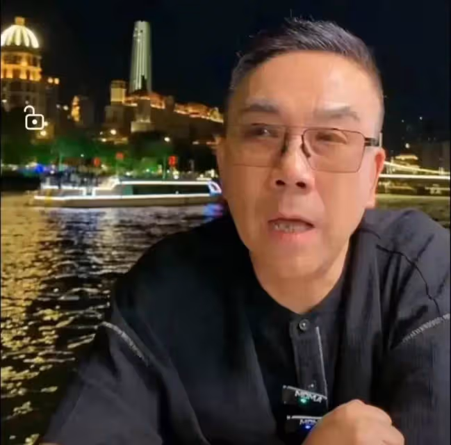 楊議老婆五嬸舞颱風采曝光,時髦有范,網友:超時尚!