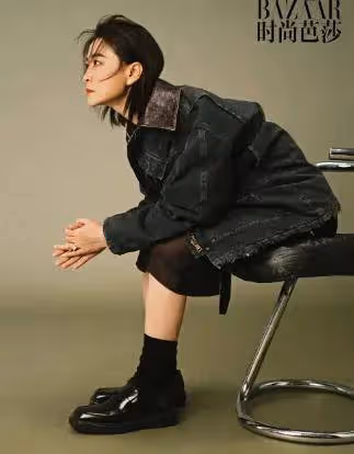 賈玲和谷愛凌同框:42歲賈玲腰臀比絕了,年齡不是問題啊