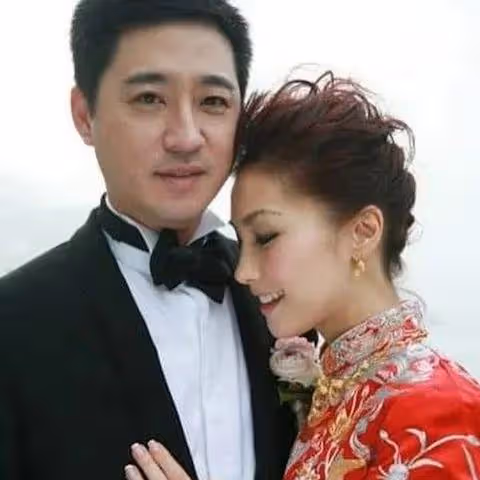前TVB花旦結婚後退圈做闊太,相隔4年回港凍齡美貌依舊,曾演《封神榜》