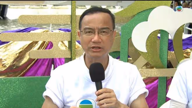香港電視台為爭奧運收視出盡招數,62歲男星全日侯坐鎮TVB主持獲贊專業