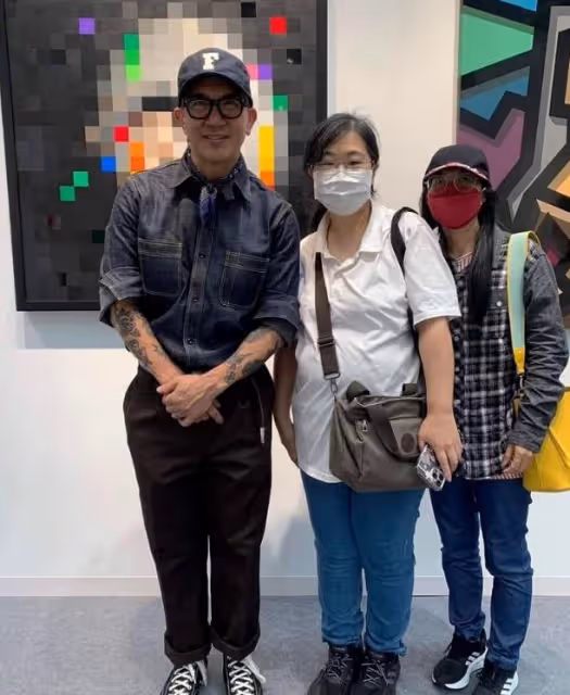 大S這次很開心,具俊曄新廣告進入地鐵站,他悶聲做了幾件大事