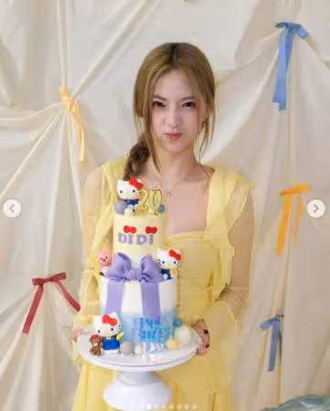 直擊歐陽娣娣慶生「妮妮、娜娜全到齊」！低胸開2洞穿超辣 萬人朝聖贊爆