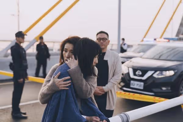 《塑膠花》結局催淚!葉全真、李沐「母女和解」唯一合照哭到眼腫