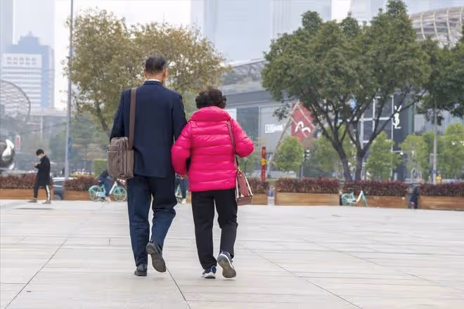 我35歲才發現：現在很多人不喜歡親戚借宿，並非他們無情冷漠了