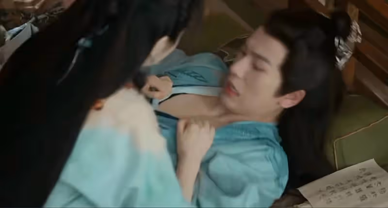 四海重明:男主實力不足,女主36歲「扮嫩」演少女,演的什麼?