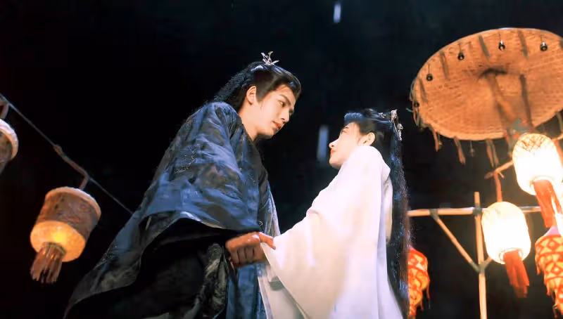 四海重明:男主實力不足,女主36歲「扮嫩」演少女,演的什麼?