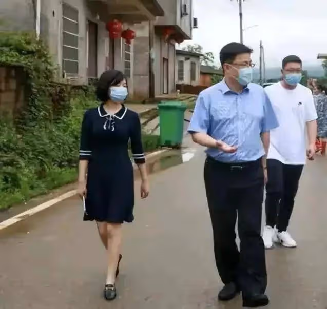 醜聞後續:毛奇或對李佩霞刑訊逼供過?細節藏在舉報內容里