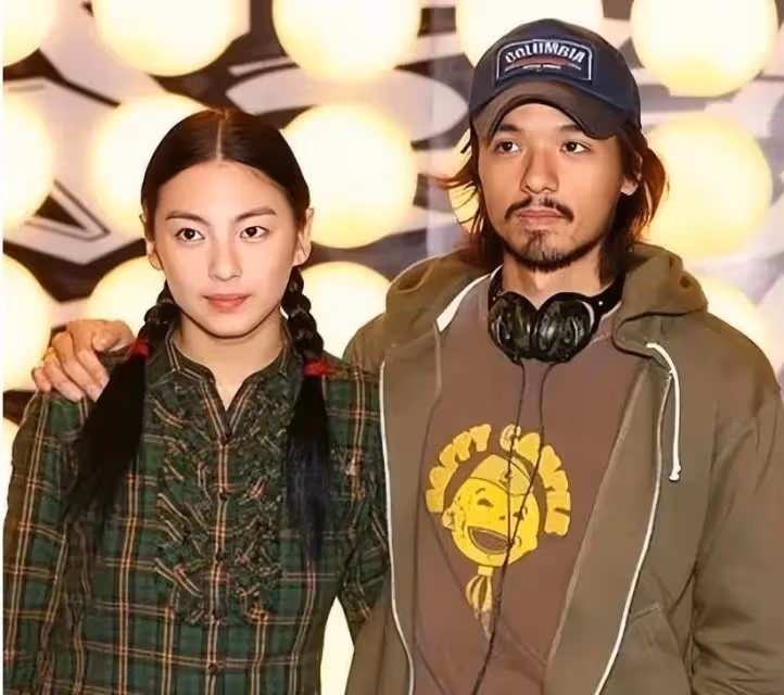 張雨綺與新男友太甜蜜,男方寵溺摟肩抱其女兒,提前練習當繼父