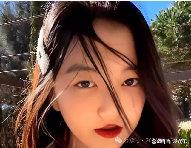 18歲李嫣:4次手術後的美麗蛻變,她真的像極了王菲!