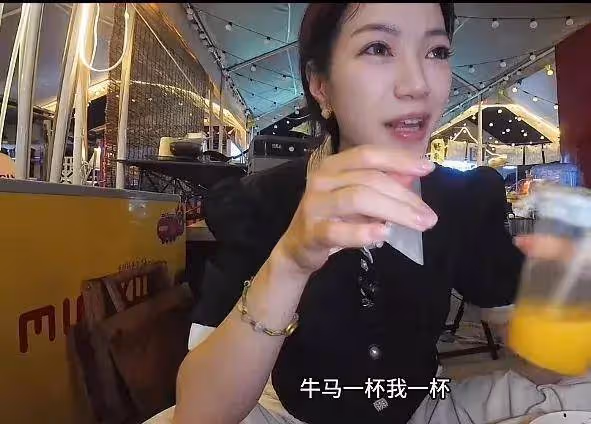 網紅交警子顏兒回應離職!決定換個視角看世界,不如做自己的伯樂
