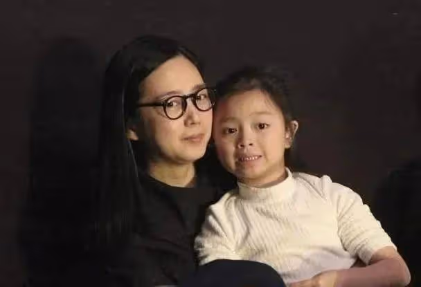 59歲的劉德華千金劉向蕙太漂亮了,恐怕是娛樂圈顏值最高的星二代了吧!
