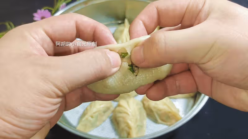 伏天包餃子,這餡可勁吃!竟還是「八月第一鮮」,咬一口新鮮、滋味十足