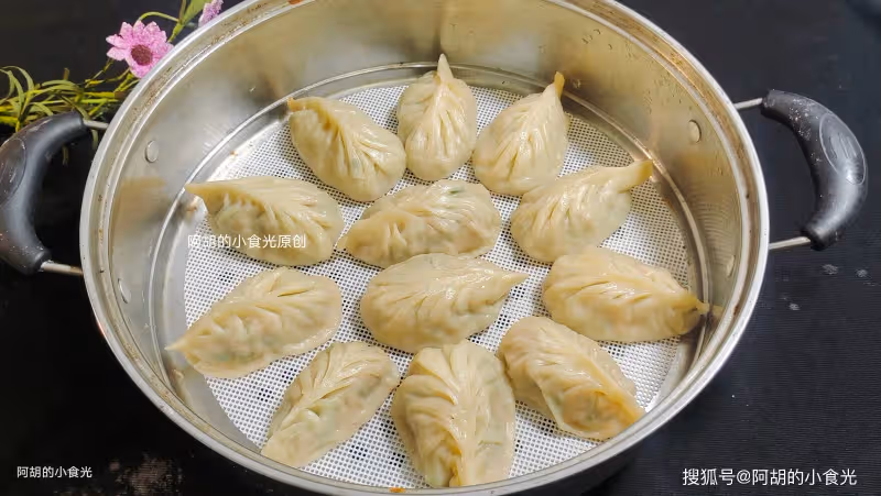 伏天包餃子,這餡可勁吃!竟還是「八月第一鮮」,咬一口新鮮、滋味十足