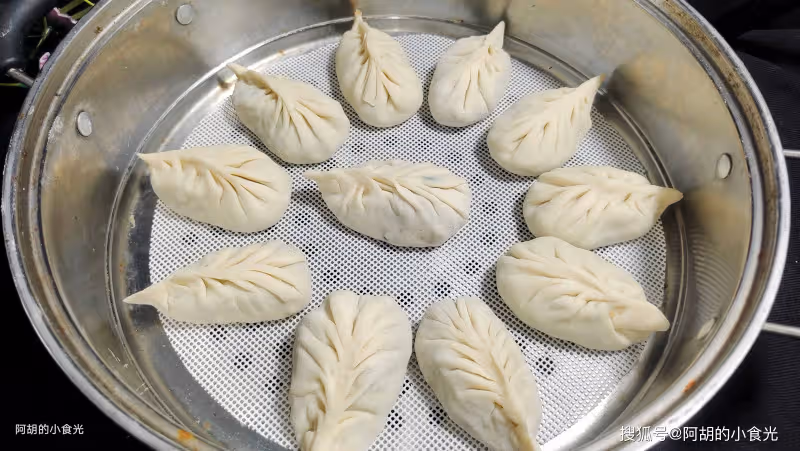 伏天包餃子,這餡可勁吃!竟還是「八月第一鮮」,咬一口新鮮、滋味十足