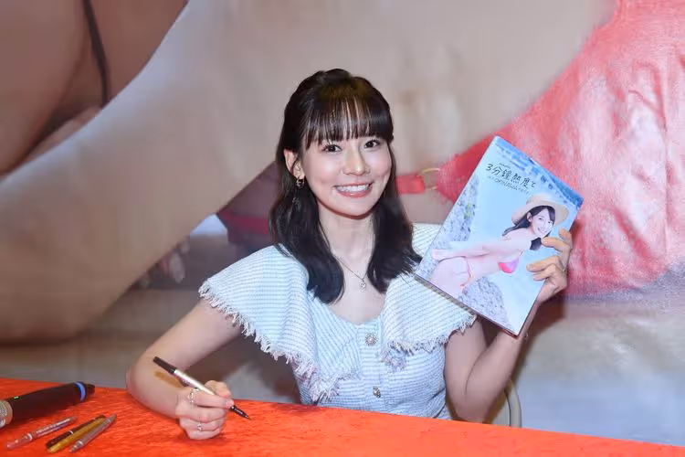 女星林莎沖繩湯屋拍全裸寫真　驚喊和李易絕不可能