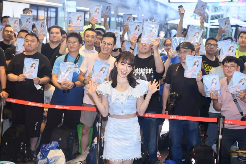 女星林莎沖繩湯屋拍全裸寫真　驚喊和李易絕不可能
