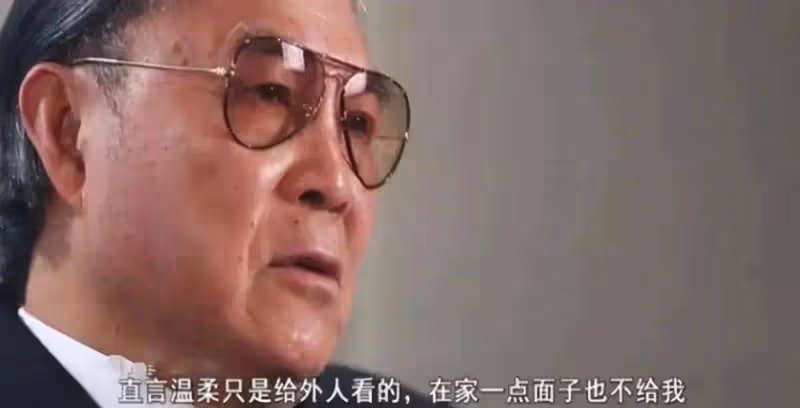 霍震霆談兒媳郭晶晶：溫柔只給外人看，在家一點面子也不給我
