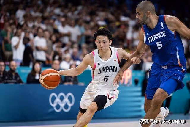 43中16,轟50+16+9+2!全世界不看好你,你卻成了日本男籃超級大腿
