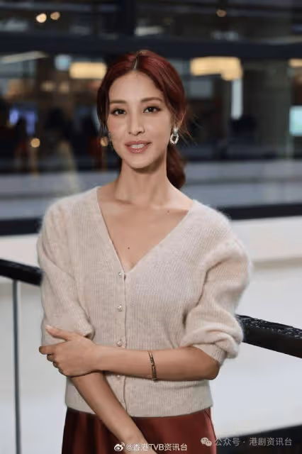 TVB最美港姐自認走慈母路線！揭老公鄭嘉穎教仔方式