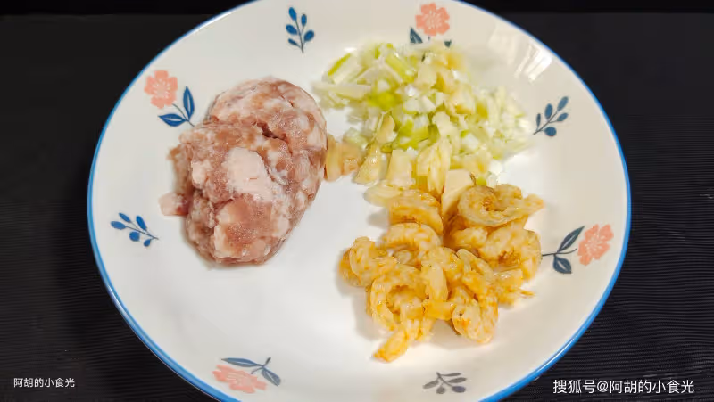 夏天流汗多,多吃吃這個菜!有湯有菜一鍋出,喚醒好胃口、特鮮爽下飯