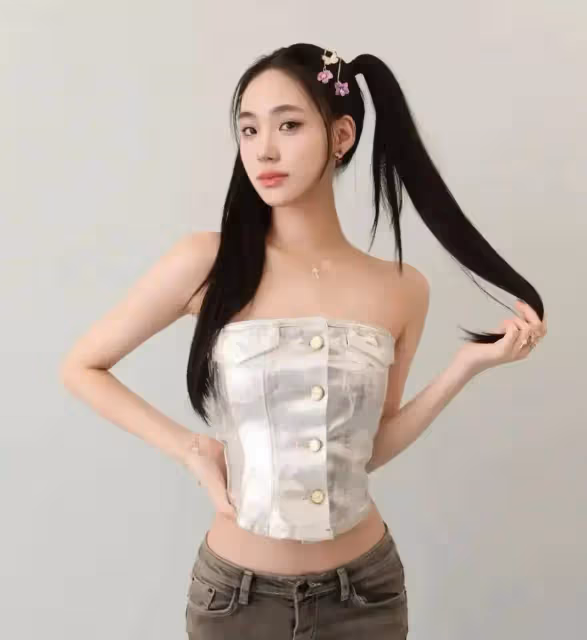 小s太厲害,讓二女兒走清純路線,想盡辦法讓女兒出道,真不容易