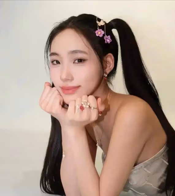 小s太厲害,讓二女兒走清純路線,想盡辦法讓女兒出道,真不容易