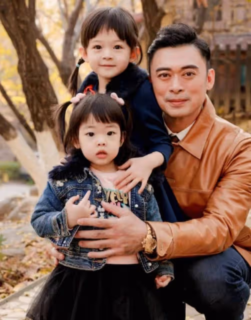 與老公放閃!賈曉晨一家四口游歐洲,曾多次公開吐槽對方兼想離婚