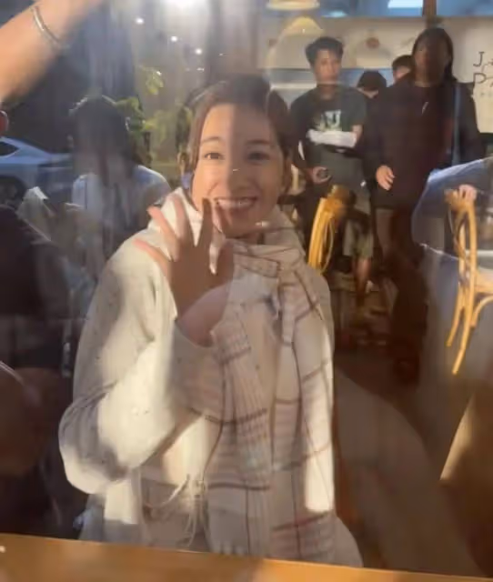 好拼!TVB《刑偵12》熱拍最新路透!力捧花旦頂36度高溫戴圍巾,被贊敬業