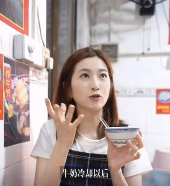 好拼!TVB《刑偵12》熱拍最新路透!力捧花旦頂36度高溫戴圍巾,被贊敬業