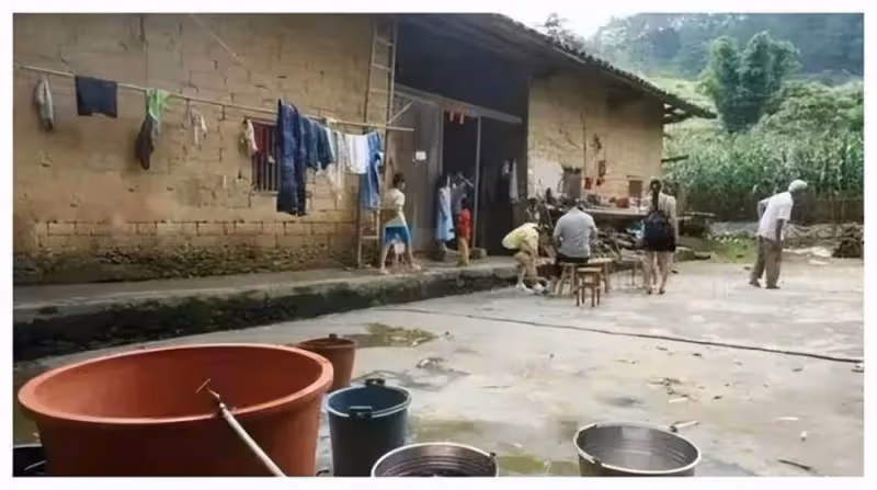19歲嫁給49歲農民工，因丈夫想拴住她，婚後「21年連生15胎」的陸紅蘭，現在怎樣了？