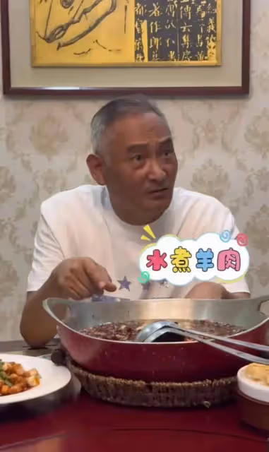 謝雷公開喊話楊議，要求他向侯耀華道歉，不然要聊到一地雞毛！