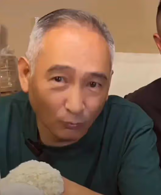 還得聊!相聲名家侯耀華徒弟謝雷直播首秀關閉打賞,自證師門傳承