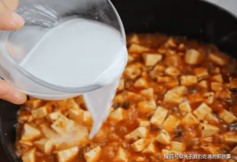 做麻婆豆腐,掌握好3個竅門,在家也能做的很正宗,超級下飯