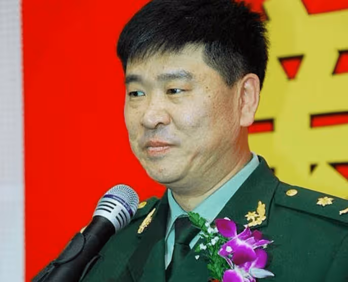 他曾是央視一哥,因一句話得罪趙本山丟了鐵飯碗,時隔多年誰對誰錯一目了然