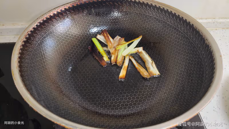 8月不吃這菜實在虧,都等一年了!一煮一拌鮮脆上桌,清爽好滋味、滿口新鮮