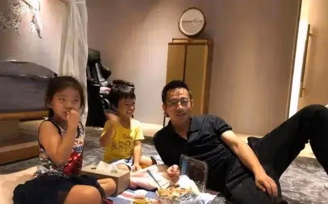 大S為何堅決不讓兩個孩子回北京,兩個原因,其中一個有苦難言