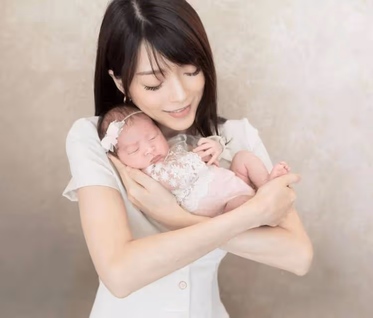 上月產女!TVB女星大曬小公主高清寫真!公布女兒中文名!