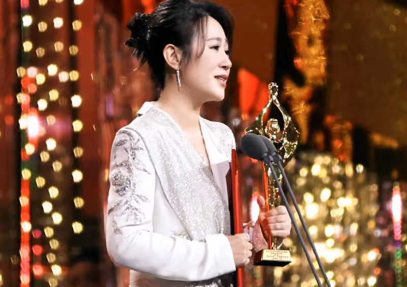 百花獎這夜女星告訴你:「乾乾癟癟」不叫美,珠圓玉潤才更有韻味