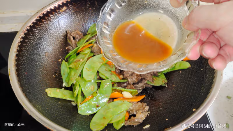 夏天必須吃這菜,沒有為什麼!和牛肉大火炒一盤,一口飯都停不下來、越吃越香