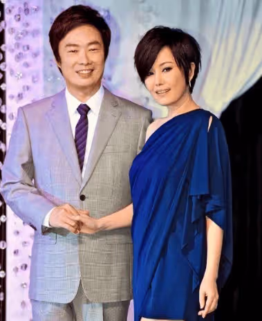 費玉清和她睡一個屋,卻被嘲「身體有問題」,費玉清一個舉動讓她淚流滿面