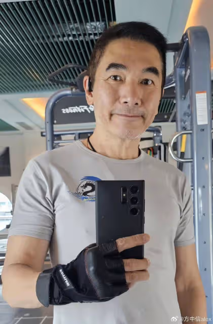 知名港星方中信自曝不退休!揚言女兒興趣太費錢,隨時回TVB拍劇