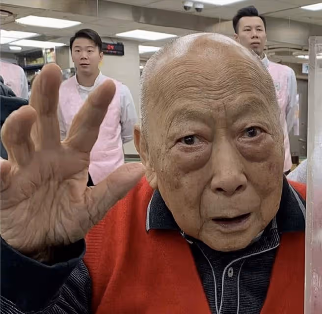 突傳噩耗！105歲香港麻將館大王離世，葬禮所收帛金將捐慈善機構