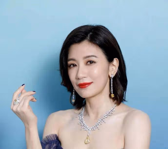 因果!48歲大S:為什麼你能和前夫和解?49歲賈靜雯:因為我過得比他好!